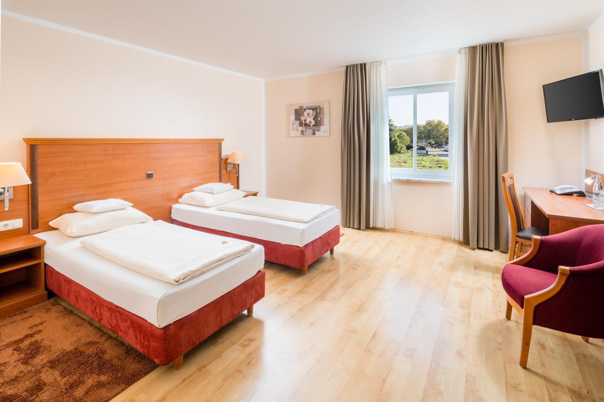 Hotel Meridian ***Superior Ergolding Εξωτερικό φωτογραφία