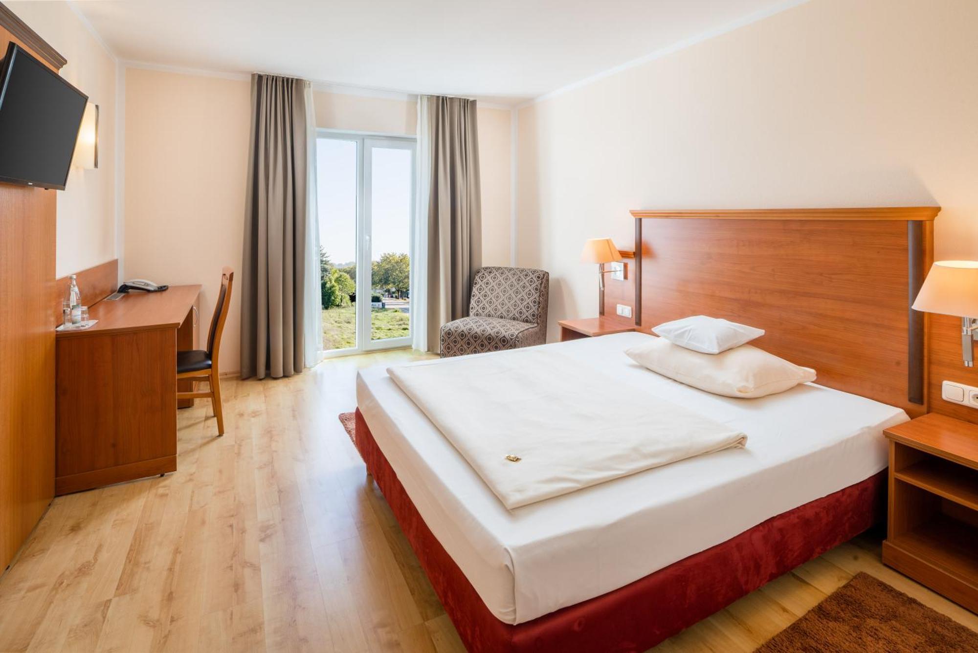 Hotel Meridian ***Superior Ergolding Εξωτερικό φωτογραφία