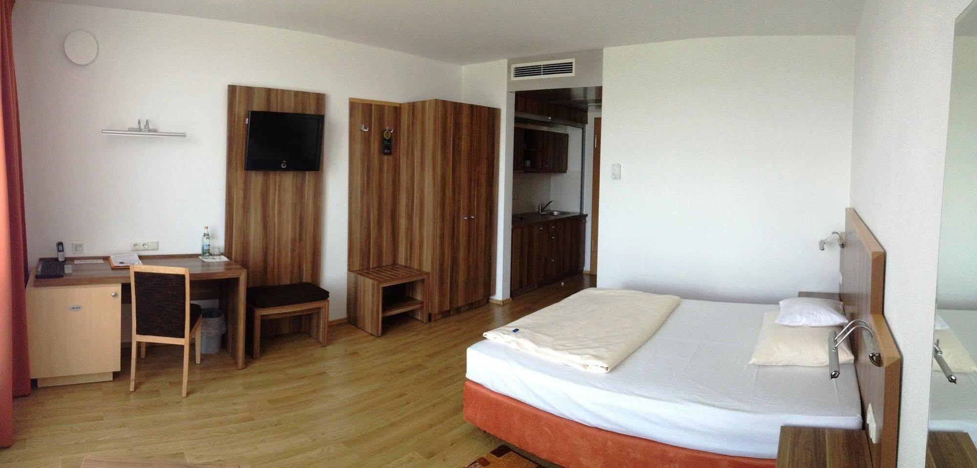 Hotel Meridian ***Superior Ergolding Εξωτερικό φωτογραφία