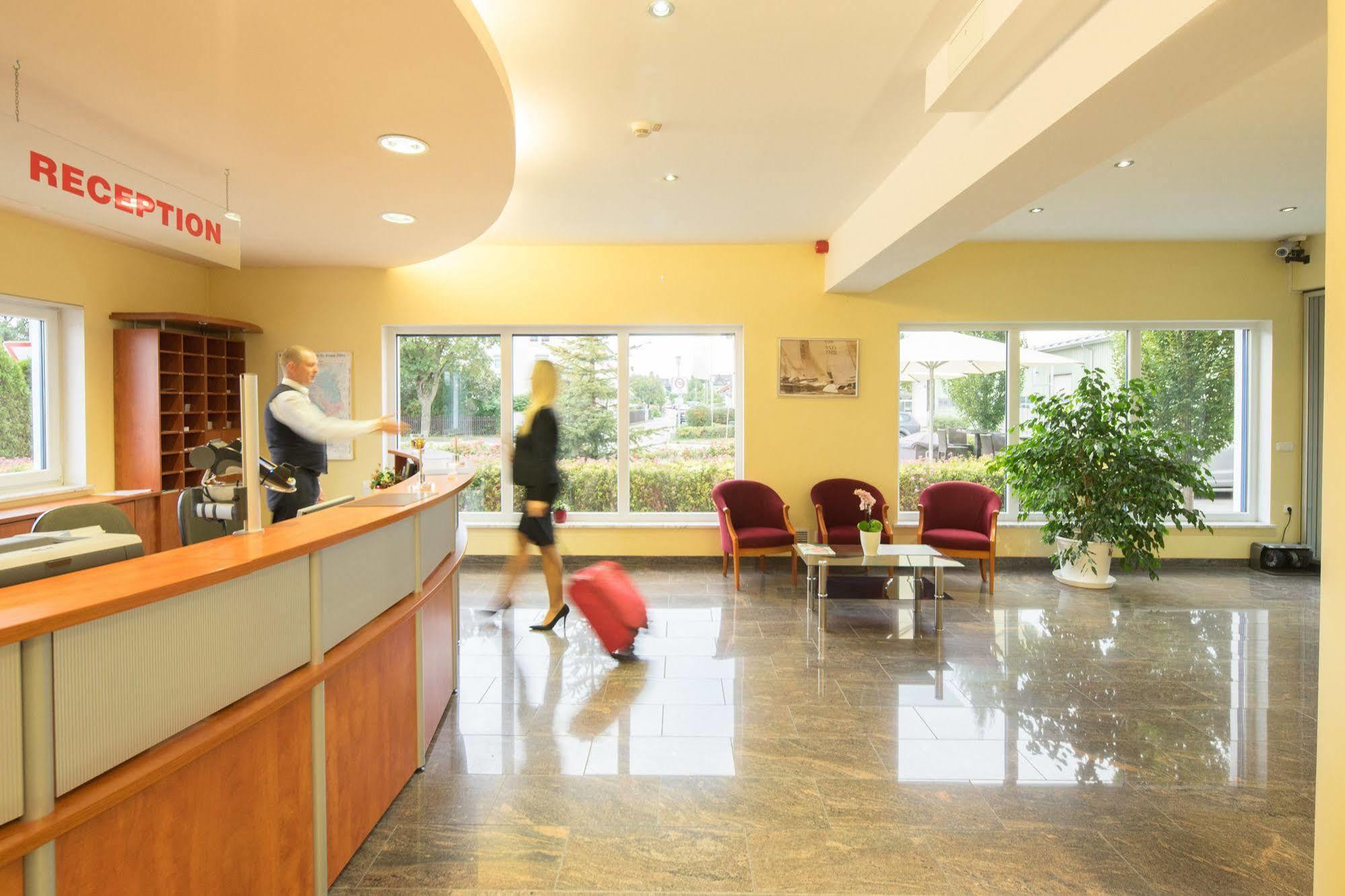 Hotel Meridian ***Superior Ergolding Εξωτερικό φωτογραφία